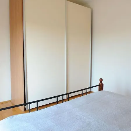 Mirjana Apartman Zára